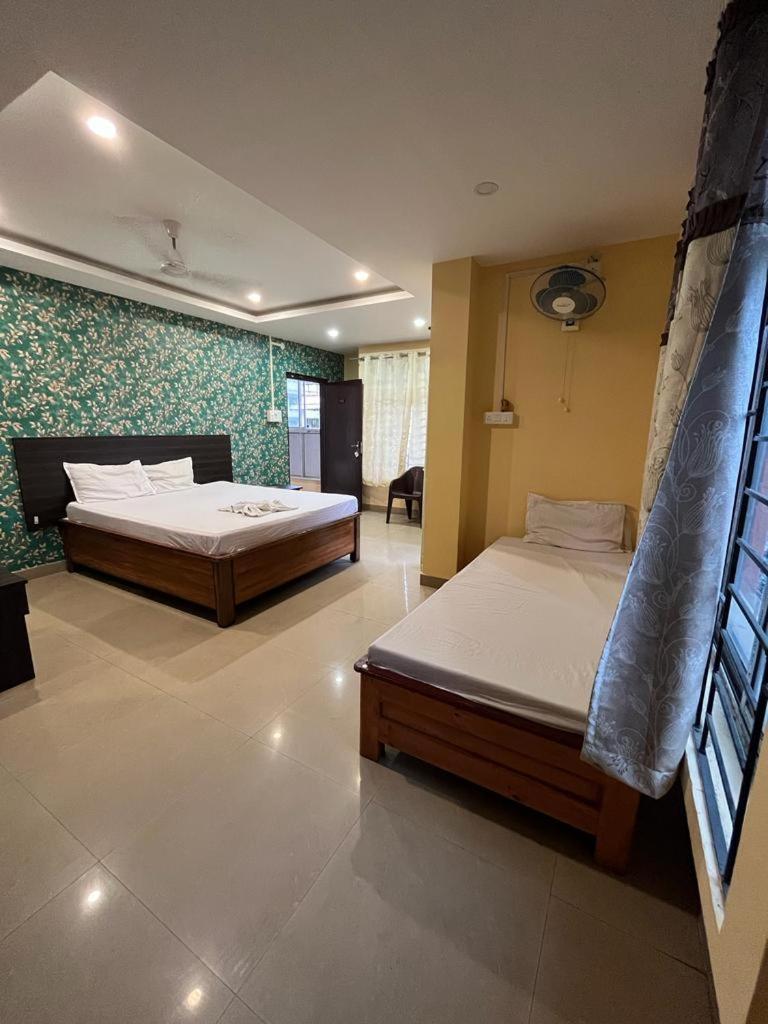 Hk Residency Hotel Guwahati Ngoại thất bức ảnh